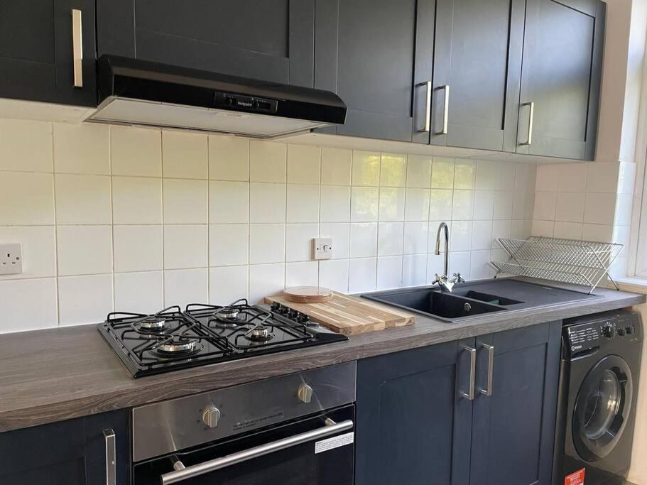 5 Bed 5Mins From Wembley Stadium لندن المظهر الخارجي الصورة